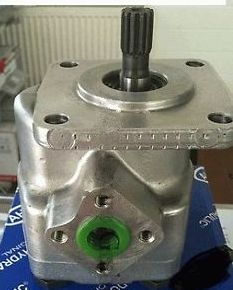 Hydraulic Pump for IH models 234, 244, 254, 255, 265 all with manual steering Hydraulic Pump for IH models 234, 244, 254, 255, 265 all with manual steering